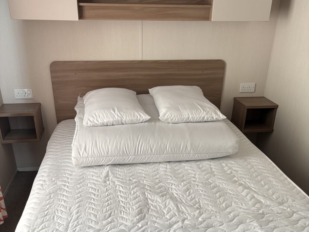 Bedroom 1 King Size Bed